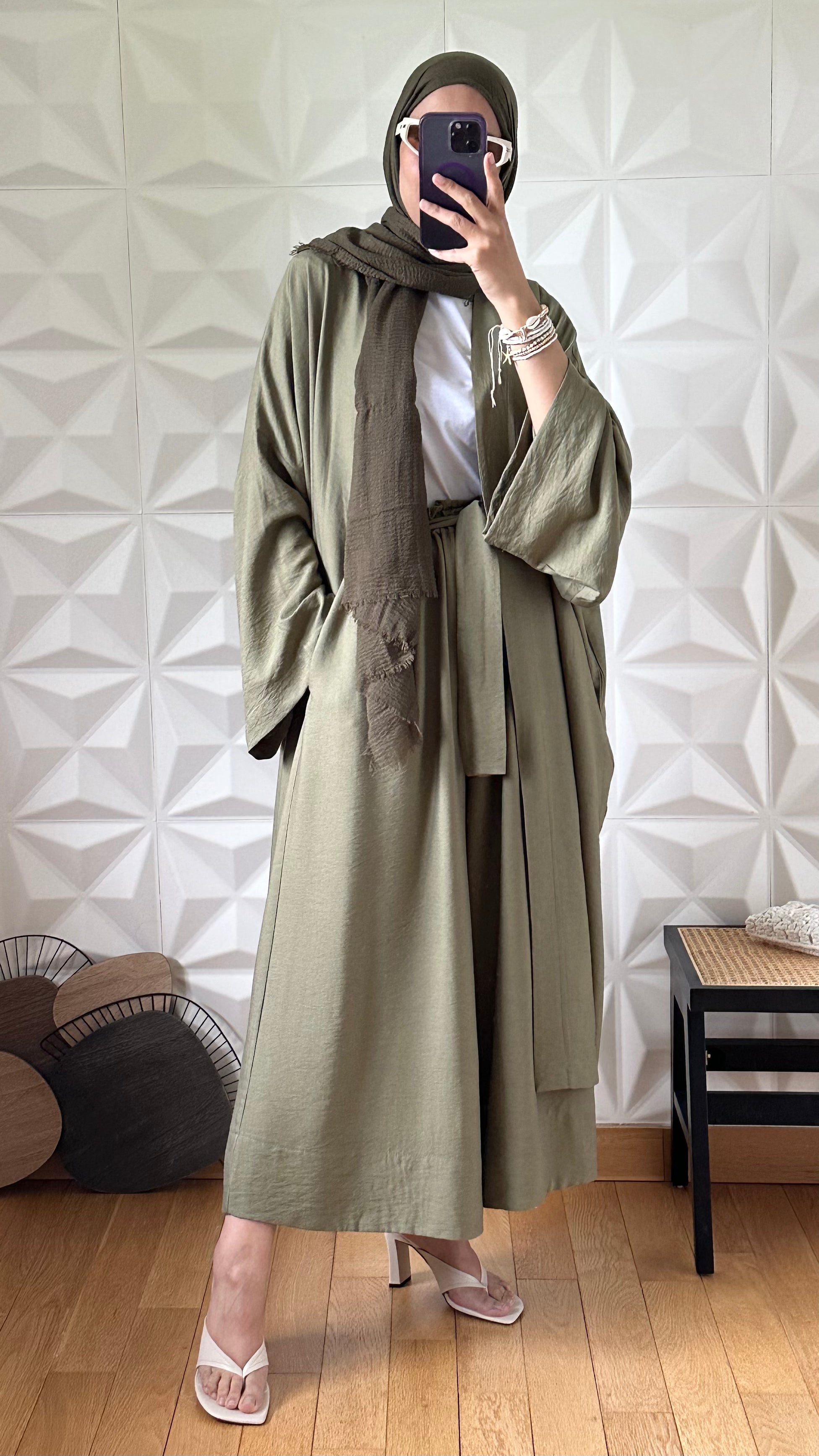 Ensemble kimono oversize et jupe culotte nouée à la taille