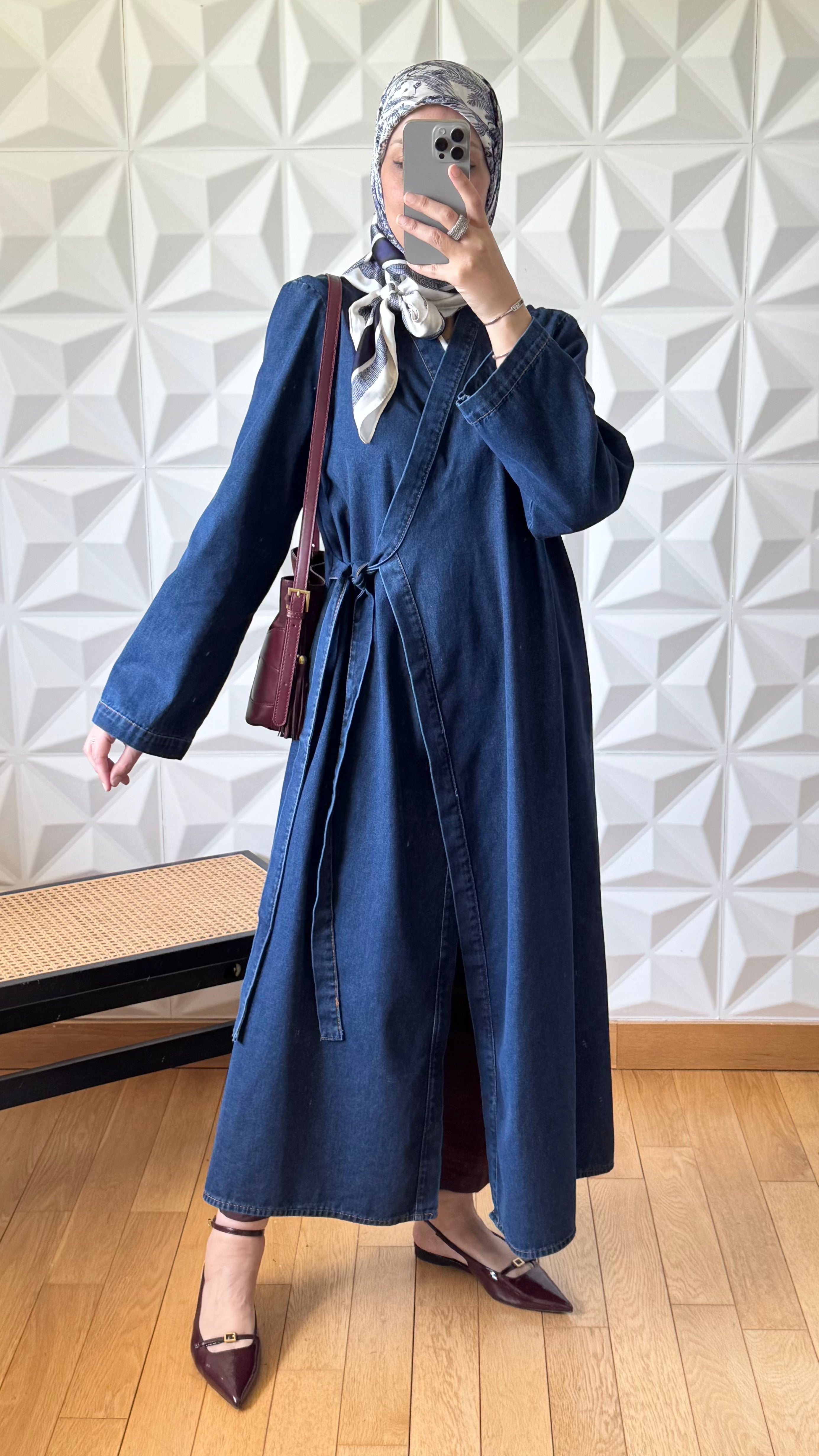 Veste longue en jean croisée et nouée sur le devant - Denim foncé